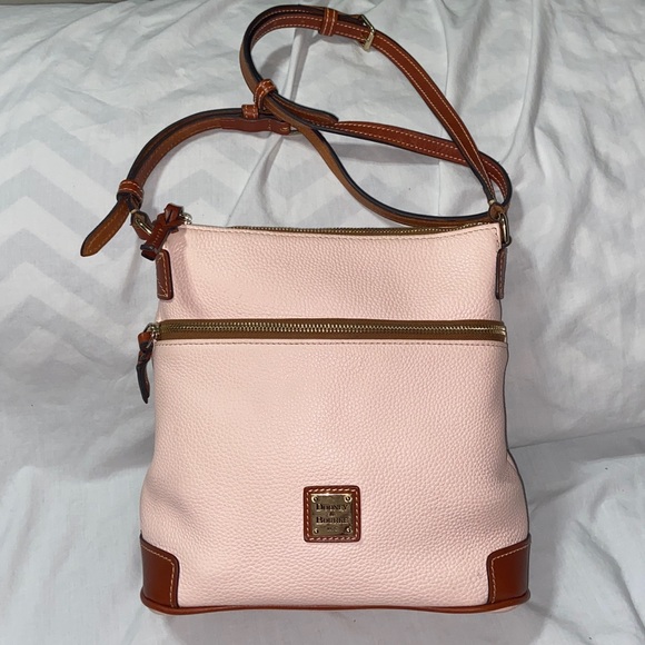 Dooney & Bourke Handbags - Like new Dooney & Bourke Pebble Grain Crossbody Bag blush